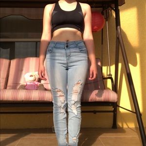 Ripped high waisted blue jeans